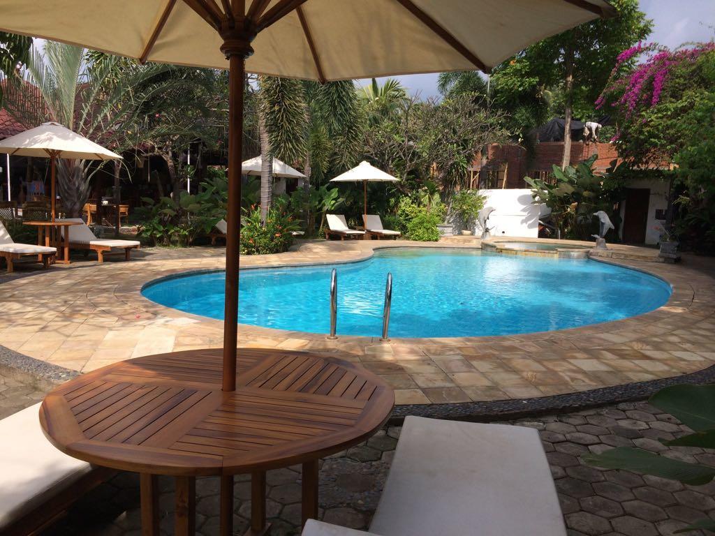 Astina Hotel 2*